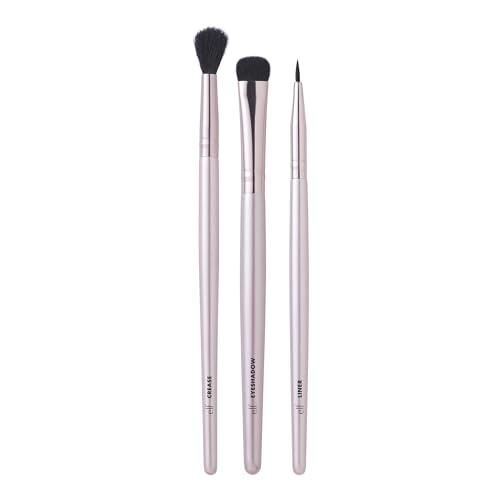 Buy now e.l.f. No Budge Brush Trio, 3-Piece Eyeshadow Brush Set For Applying & Blending Color, Use With The No Budge Cream Eyeshadows, Vegan & Cruelty-Free at indiglob india