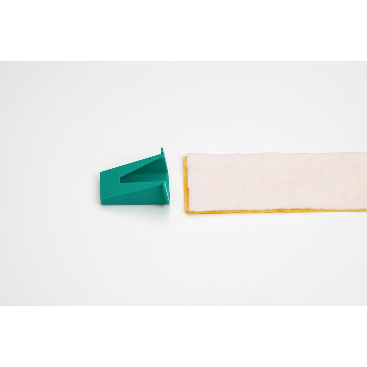 Clover Needlecraft Inc Fabric Tube Maker, Green
