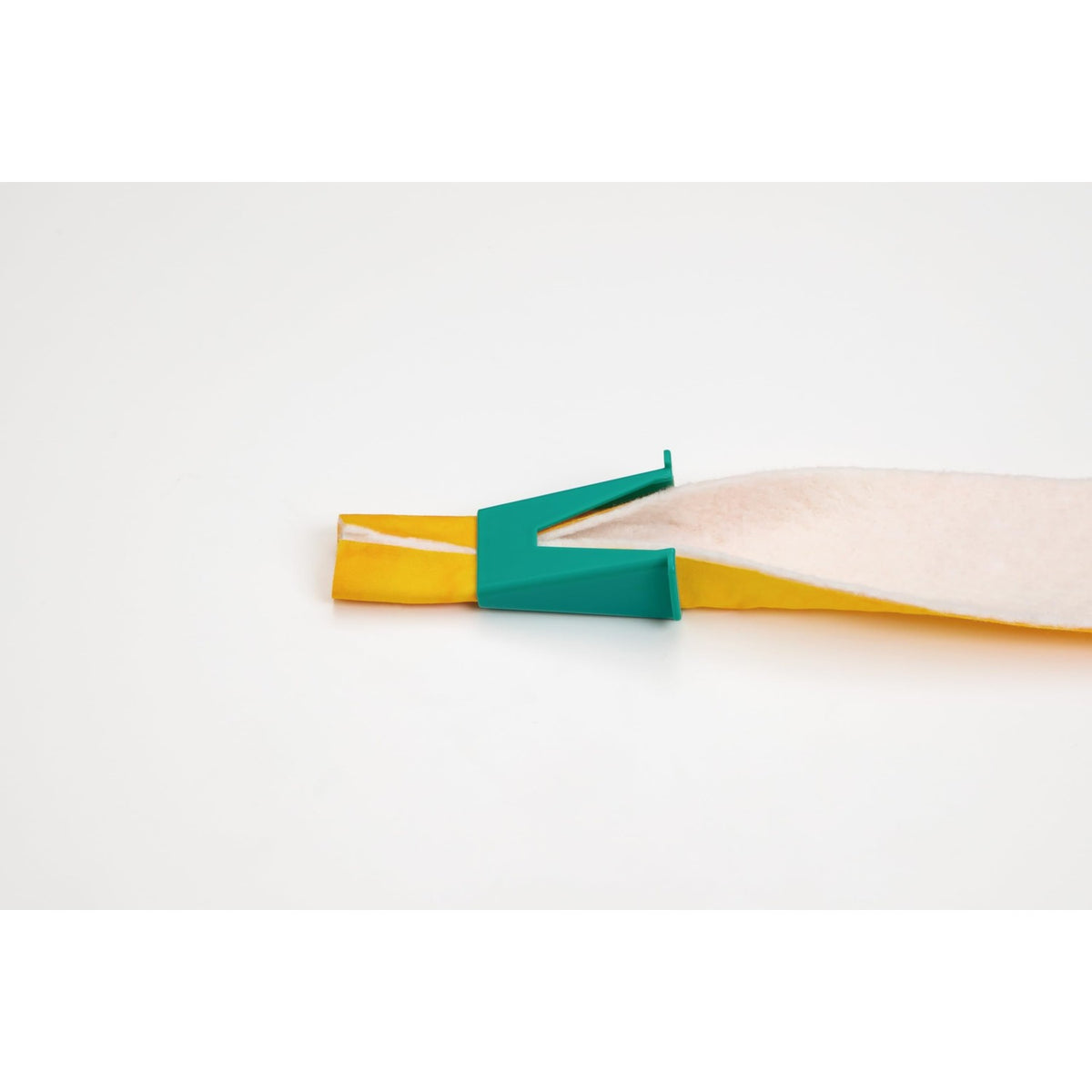 Clover Needlecraft Inc Fabric Tube Maker, Green