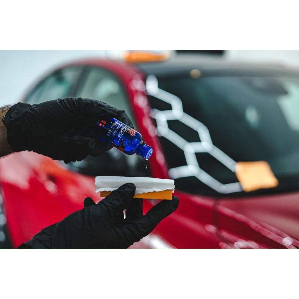 Buy now CARPRO CQUARTZ UK 3.0 - Ceramic Coating for Cars, Quartz Based Nanotechnology, Bonds to Paint, Glass, Metal and Plastic - (50ml Kit w/Reload 2.0) at indiglob india