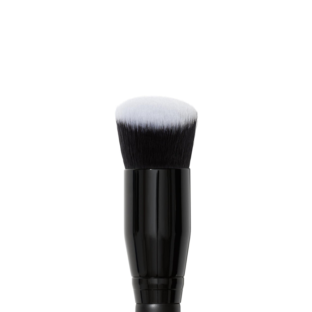 e.l.f. Camo Liquid Blush Brush | Angled Blush Brush Ideal For Applying & Blending Colors On Cheeks, Soft, Dense Bristles, Vegan & Cruelty-free