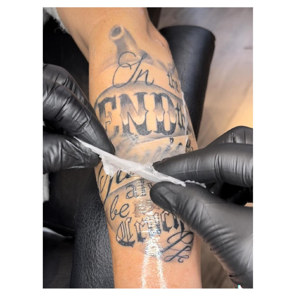 Tattoo Aftercare Sealant Gel - Forms a breathable protective skin-No Adhesives-No Latex-Natural Healing ingredients- Painlessly wash off- No Adverse skin reactions- 8 fl oz