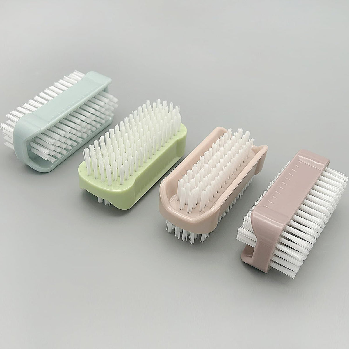 Nail Brush for Cleaning Fingernails Two Sided Hand Fingernail Scrub Brush Soft Stiff Bristles Nail Scrubber Brushes for men women kids,4 PCS