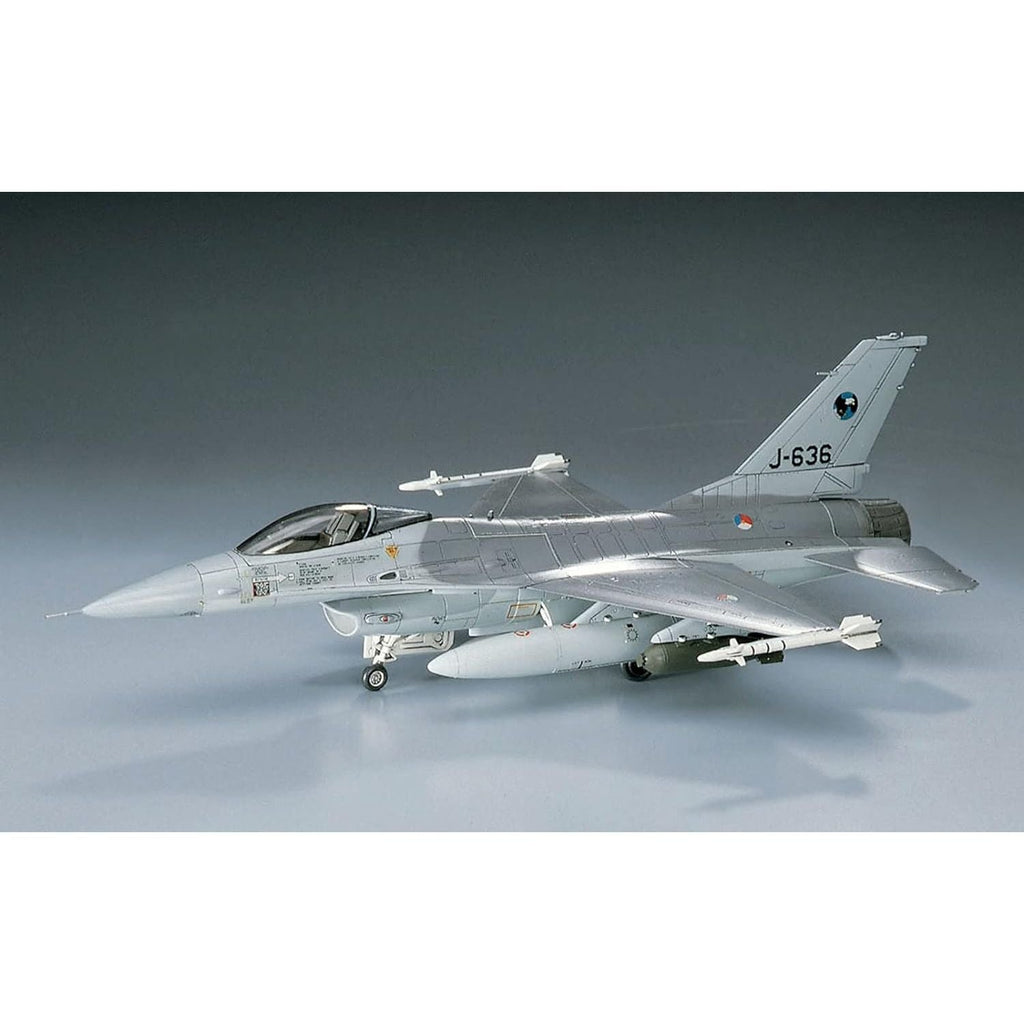 Buy now Hasegawa 1/72 F-16A Plus Fighting Falcon at indiglob india