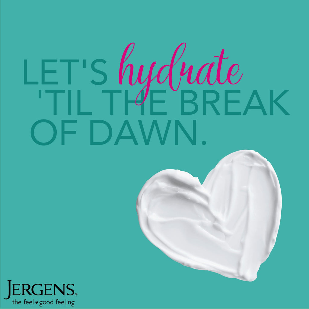 Jergens Daily Moisture Body Lotion For Dry Skin, 21 fl oz | Silk Proteins, Citrus Extracts, Instantly Relieves Roughness, Smooths Texture, Long-Lasting Moisture