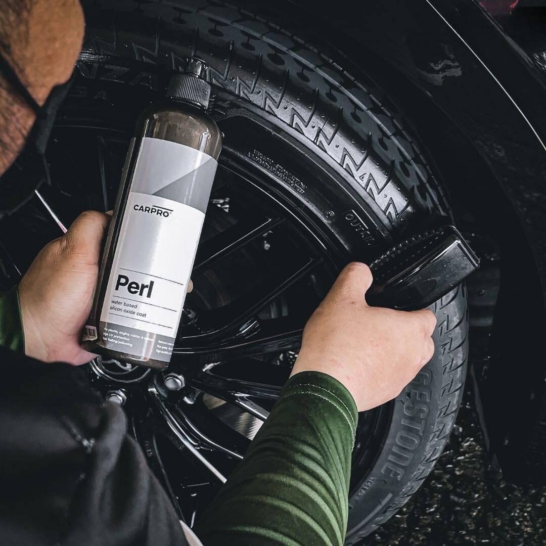 Buy now CARPRO PERL Coat Plastic & Rubber Protectant 500mL - [Plastic, Engine, Rubber, Leather] - (16.9oz) at indiglob india
