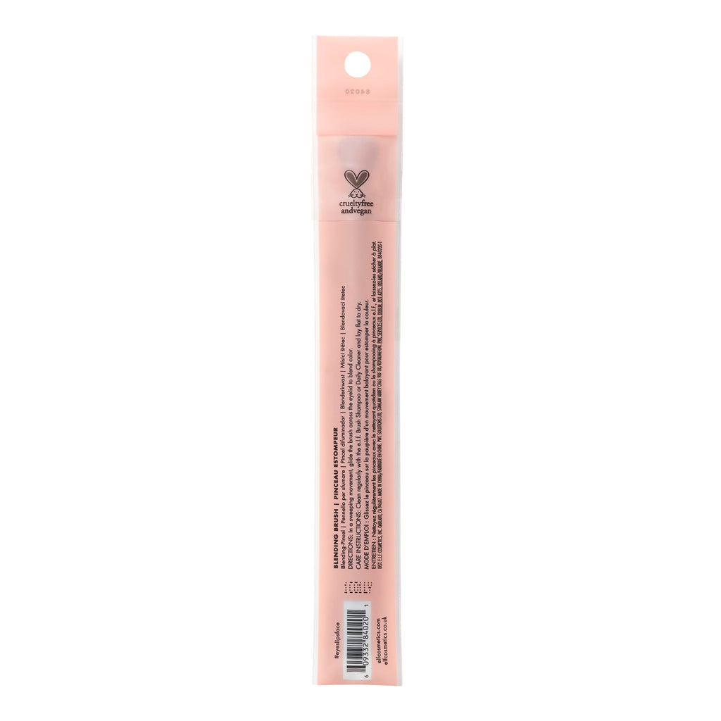 e.l.f. Eyeshadow "C" Brush, Curved Eyeshadow Brush For Blending & Diffusing, Helps Create The Perfect Smoky Eye, Vegan & Cruelty-Free