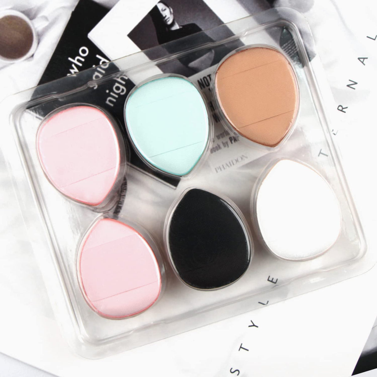 Finger Puff, 12 Pcs Mini Makeup Puff,Suitable For Foundation, Concealer, Eye Shadow,Beauty Makeup Tools (5 Color 1 Set)