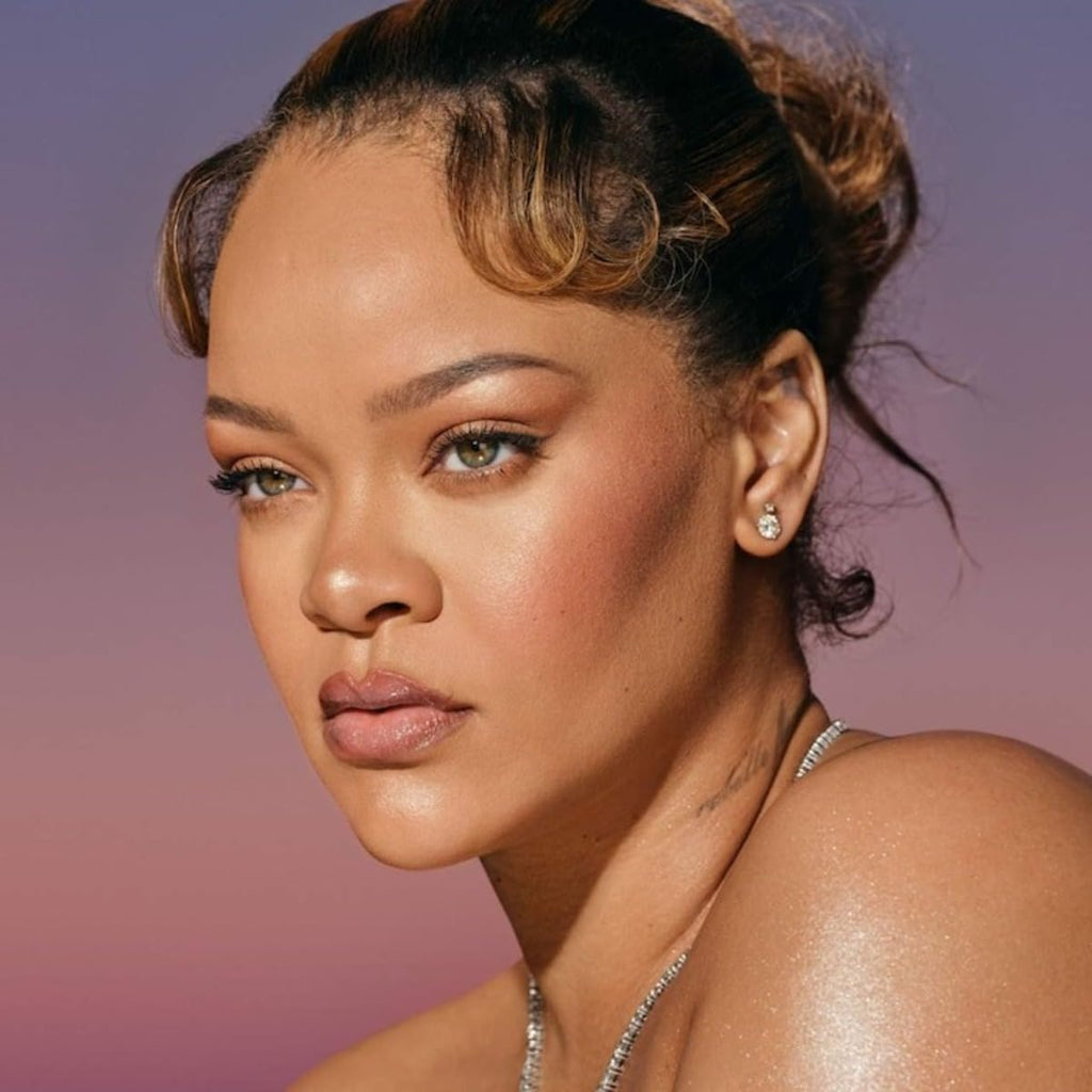 Buy now Demi'Glow Light-Diffusing Highlighter by Fenty Beauty at indiglob india
