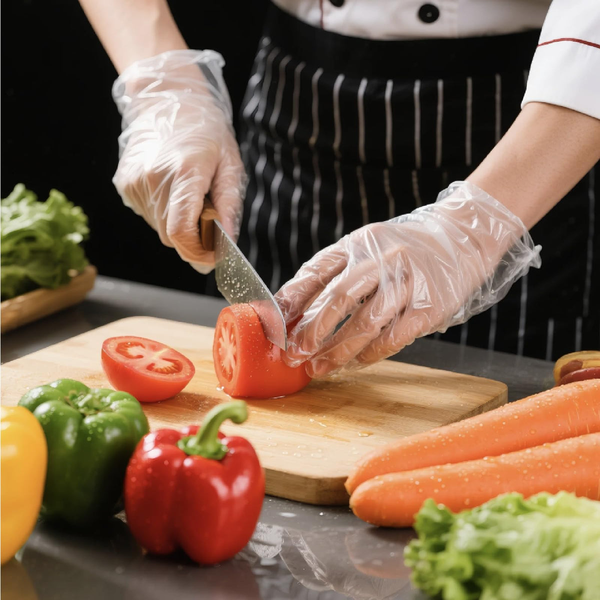 400 Count Disposable Plastic Gloves, Food Safe, Latex-Free & Powder-Free – Waterproof Clear Poly Gloves for Cooking, Cleaning, Food Prep, Pet Care & Household Use, One Size Fits Most House Clean.
