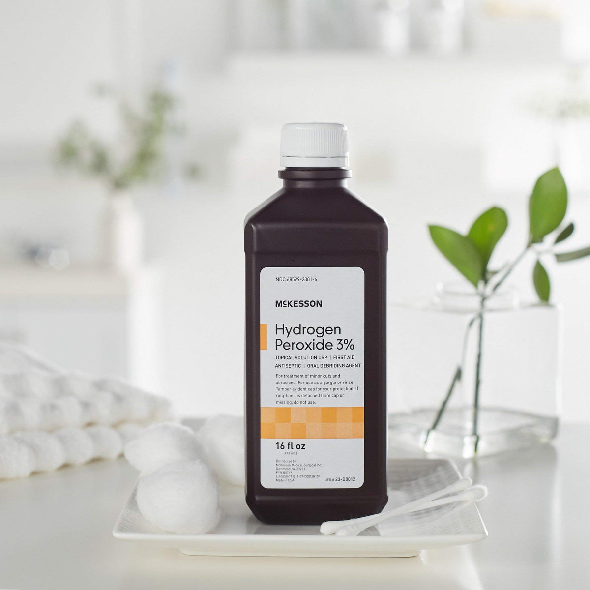 McKesson Hydrogen Peroxide 3%, Topical Solution USP, 16 oz, 1 ct