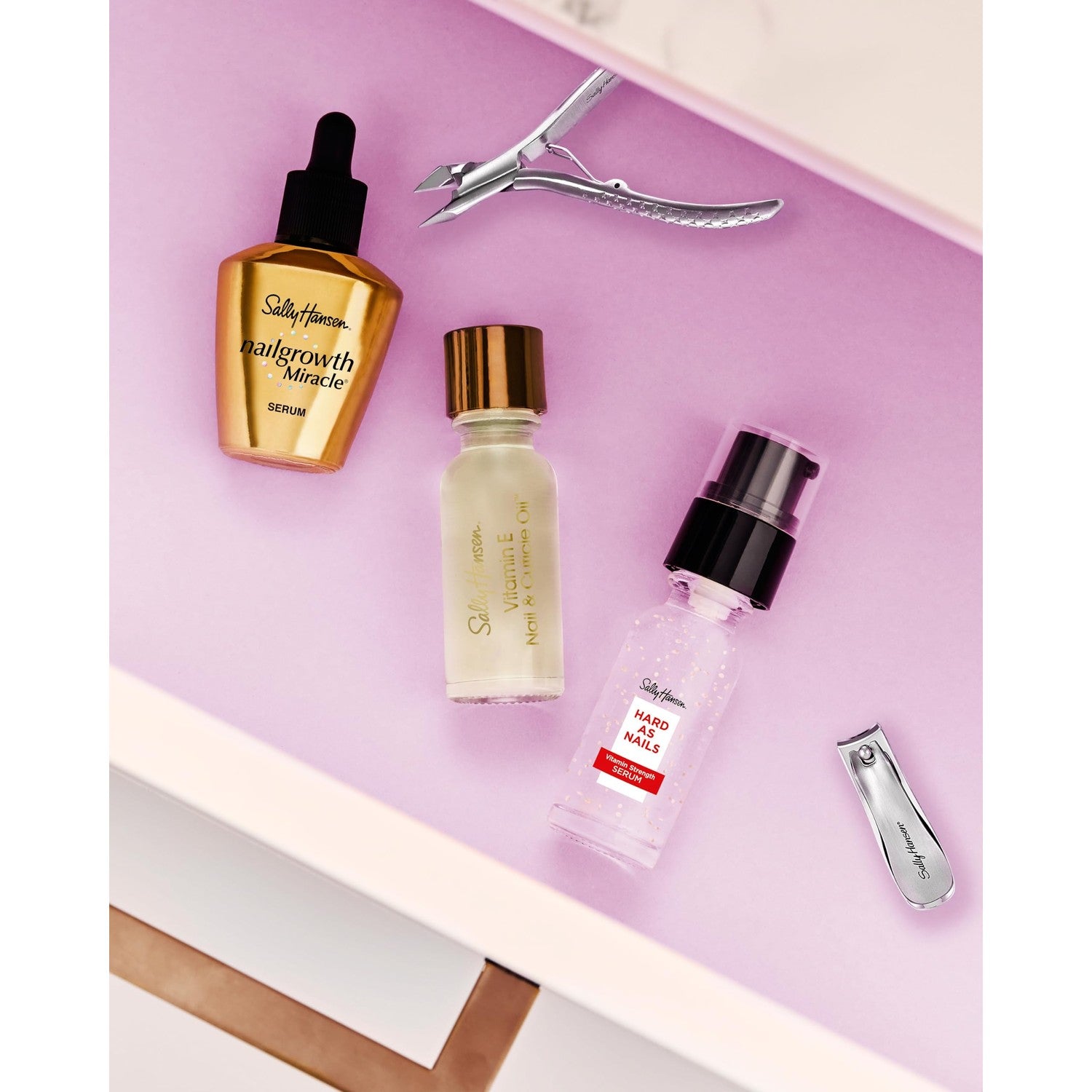 Buy now Sally Hansen Nail Treatment Vitamin E Nail & Cuticle Oil™ | Enriched with Natural Essential Oils & Vitamin E | Deeply Nourishes & Conditions Dry Nails & Cuticles at indiglob india