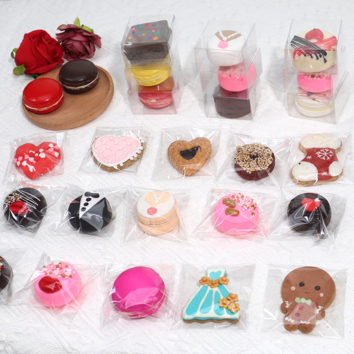 TEMLQPACK100Pcs Self - sealing 3x3 Inch Clear Cellophane Bags - Perfect for Packaging Chocolate - covered Oreos, Macarons, etc. - Party Edition