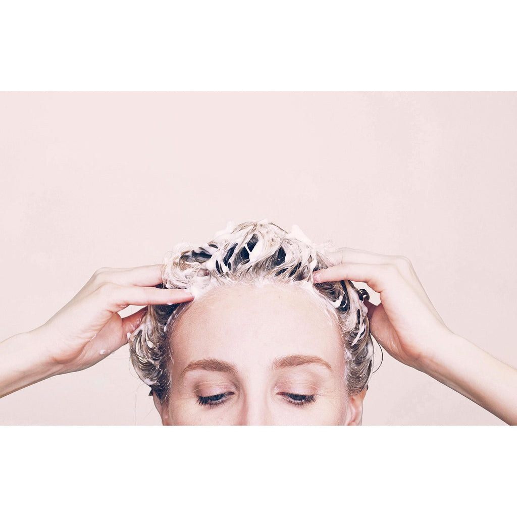 Kristin Ess Deep Clean Clarifying Shampoo for Oily Hair & Build Up | Detox Purifying + Cleansing Oily Hair Treatment - Sulfate Free + Vegan - Product for Thick, Curly + Color Treated Hair