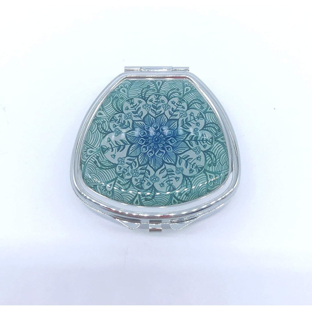 Buy now Pill Box,Green Mandala Pill Case for Purse Pocket Pill Organizer Decorative Boxes Silver Single Compartment Travel Medicine Tablet Holder Wallet at indiglob india