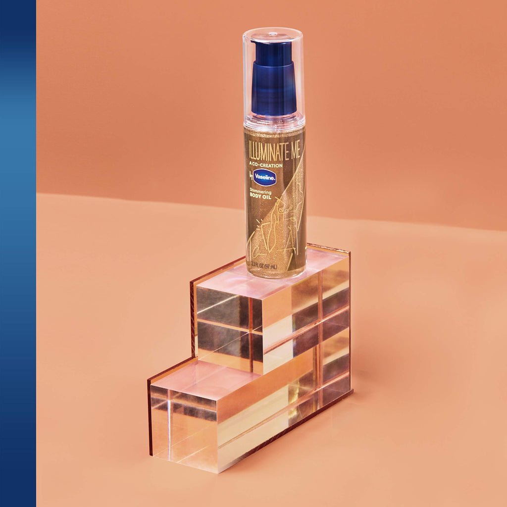 Vaseline Illuminate Me Shimmering Body Oil Created for Melanin Rich Skin, Illuminates Skin with Finishing Touch of Shimmer for Glowing Skin 3.3 oz | Illuminates Skin with Finishing Touch of Shimmer For Glowing, Moisturized Skin