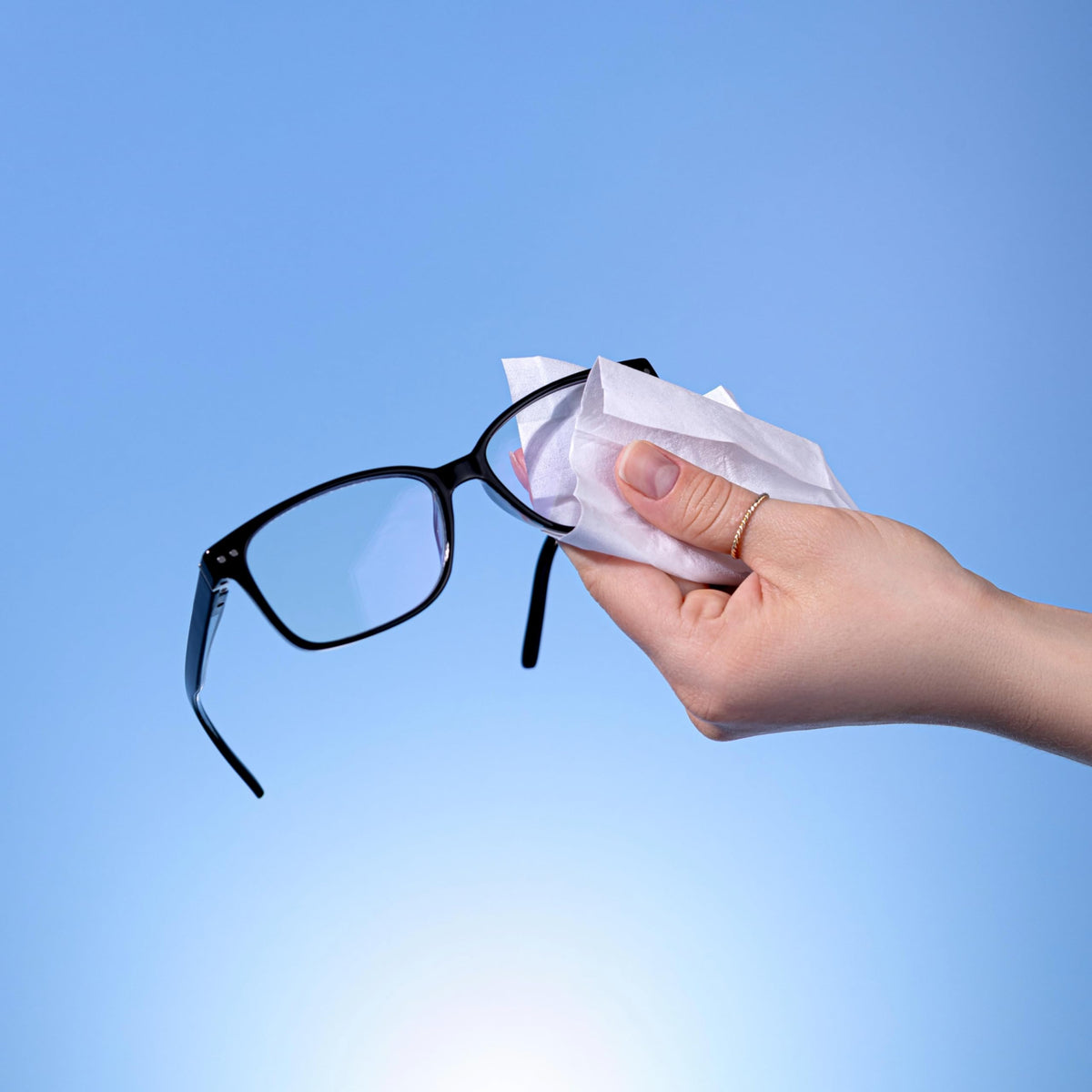 NNC 80 CT Microfiber Lens Wipes - Single Carton