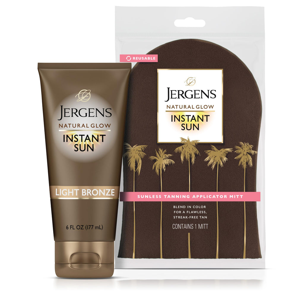 Jergens Natural Glow Instant Tanning Moisturizer, Light Bronze, 6 fl oz | Instant Bronze Color, Natural-Looking Tan, Lightweight Formula, Streak-Free Application, Sunless Glow