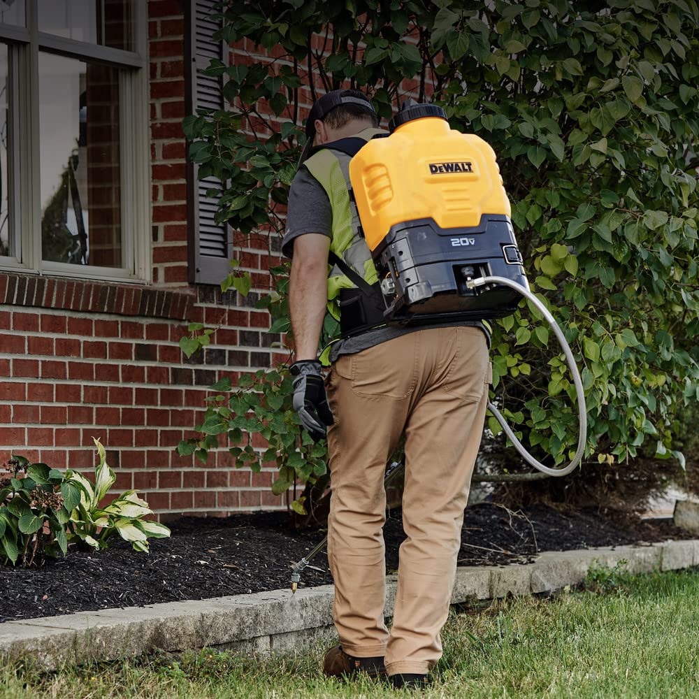 DEWALT Lithium-Ion Powered Battery Backpack Sprayer DXSP190681