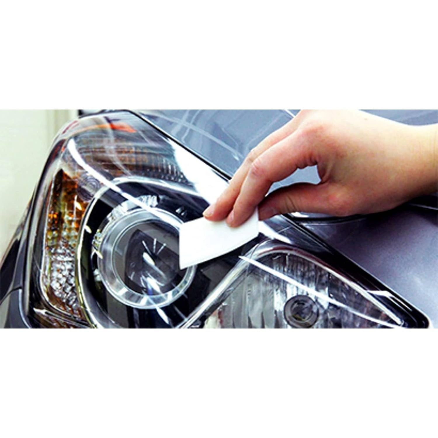 Buy now 3M Ultra Headlight Restoration Kit, Contains Masking Tape, Light Sanding Discs, Wax Protectant and More, Use on Plastic Lenses Headlights, Taillights and More, Easy Heavy-Duty Restoration (39195) at indiglob india