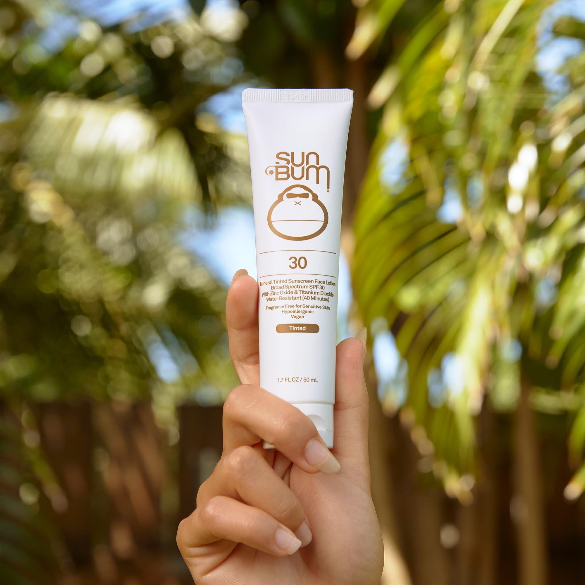 Buy now Sun Bum Mineral SPF 30 Tinted Face Sunscreen - Matte Primer - Broad Spectrum Moisturizing Sunscreen with Vitamin E - Hawaii 104 Act Compliant (Without Octinoxate & Oxybenzone) - Travel Size 1.7 oz at indiglob india