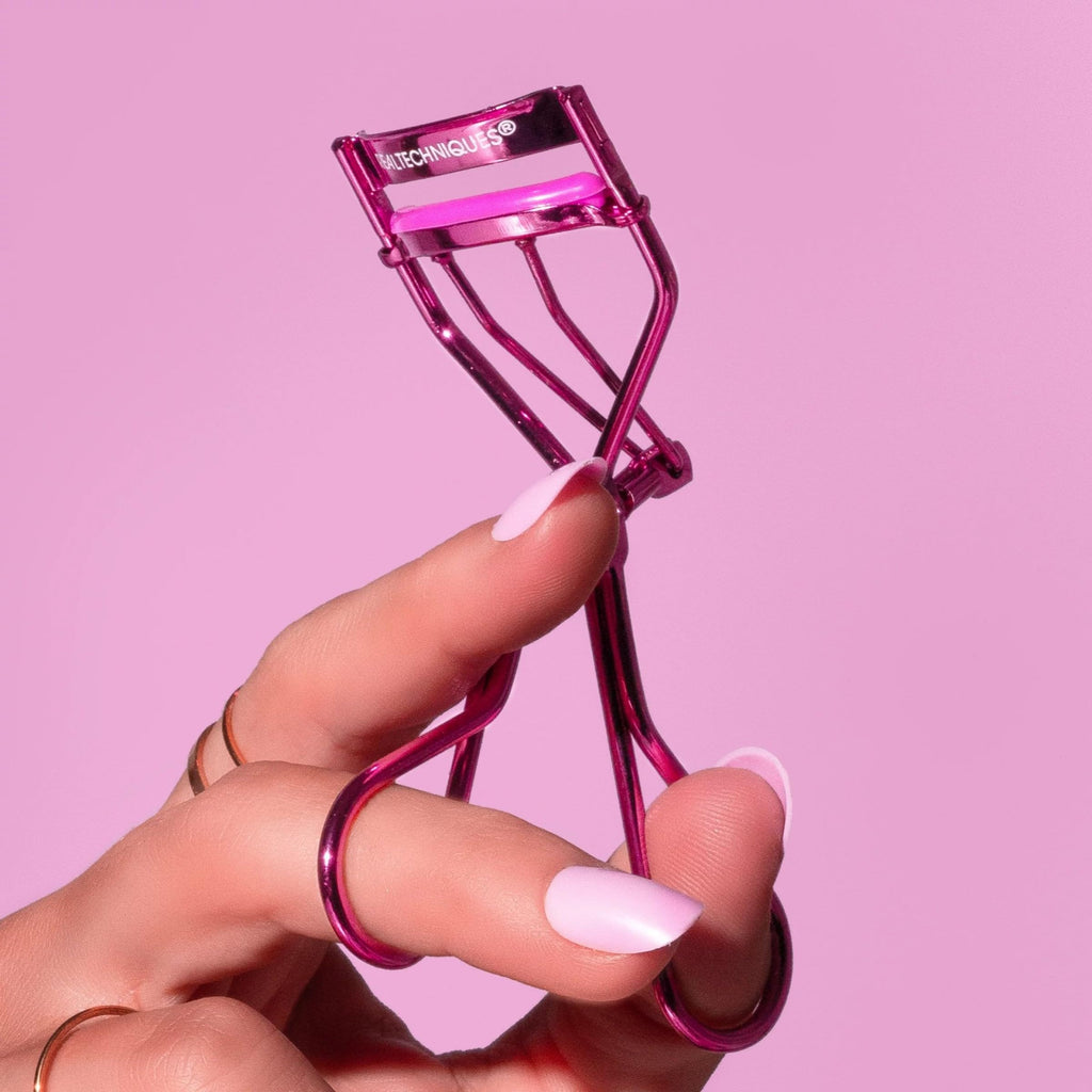Real Techniques Miracle Eyelash Curler, Lash Tool for Mascara, Pink | Lifted lashes, eyelash curler for all eye shapes, pink eyelash curler, pinch-free curved edge