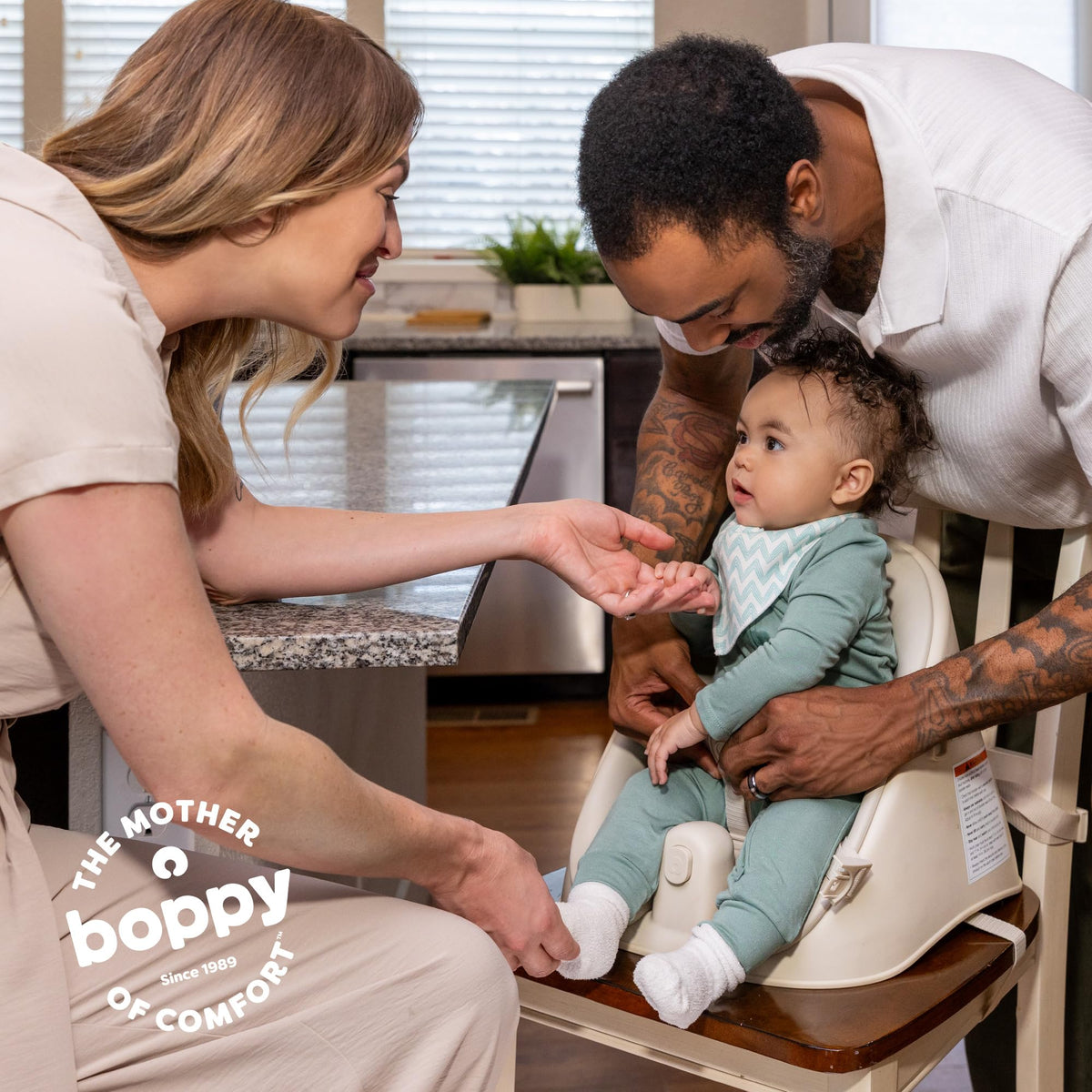Boppy Proper Posture Floor & Booster Seat, Infant Seat & Washer-Safe Tray