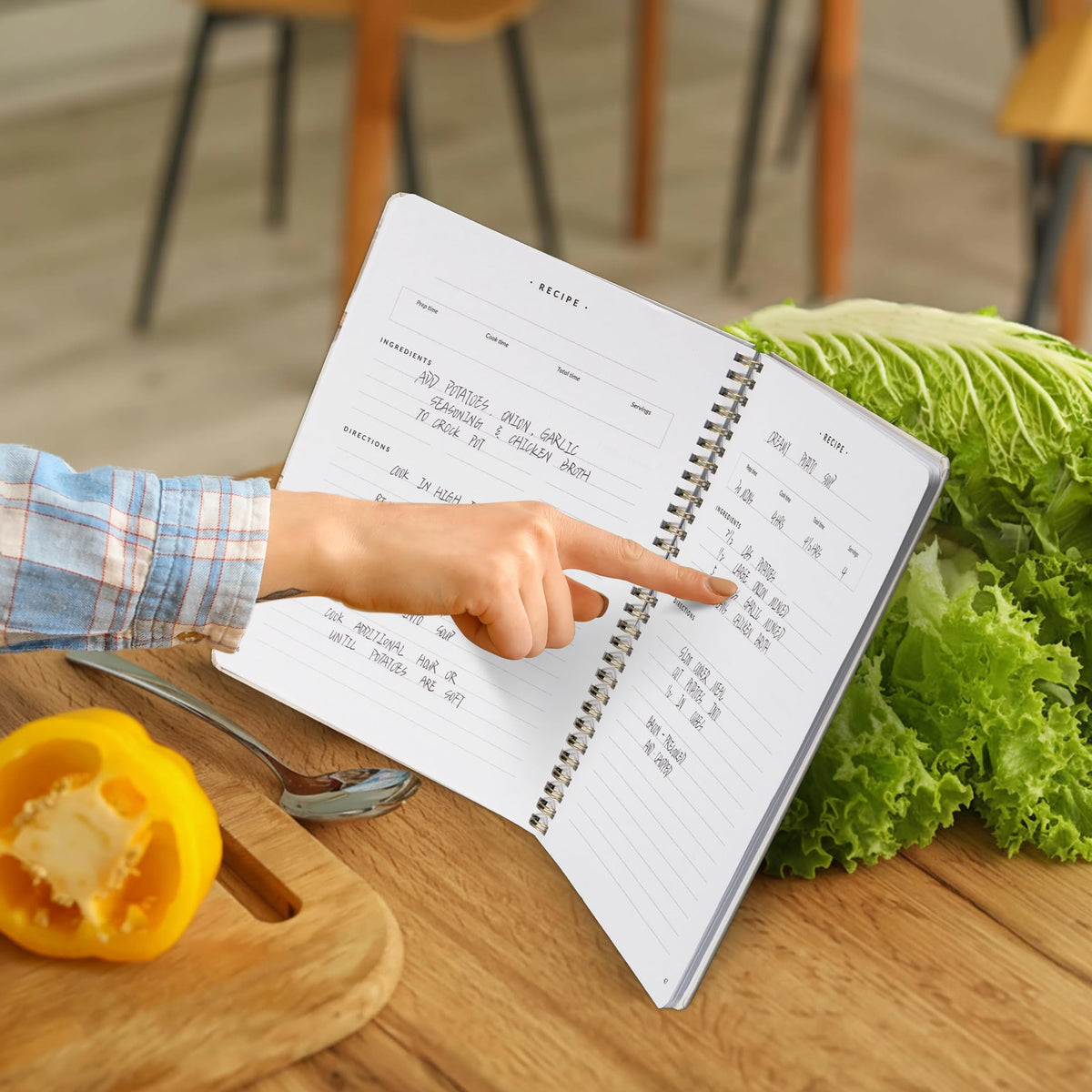 Aesthetic Recipe Book for 100+ Cherished Meals - Blank Cookbook to Write In