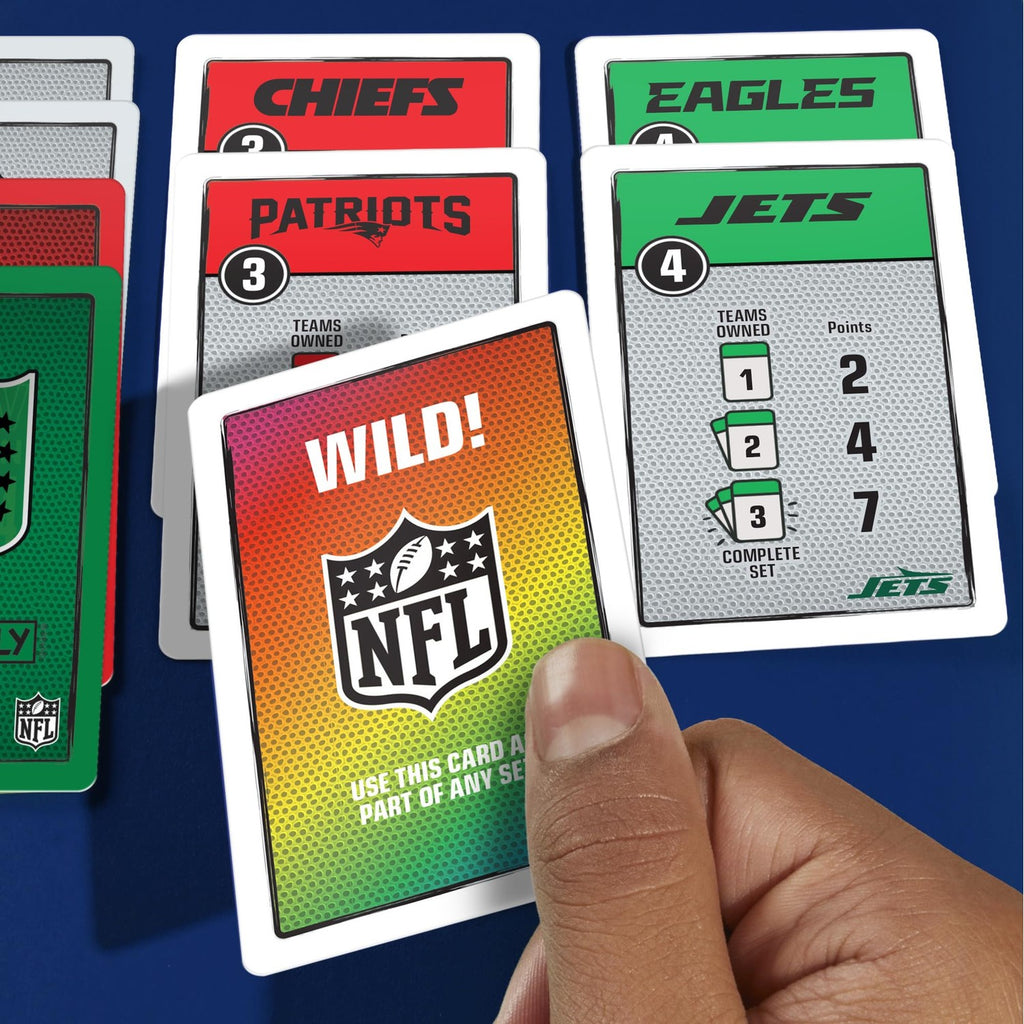 Monopoly Deal NFL Edition Game | Officially Licensed NFL Card Game for Families and Kids | Ages 8+ | 2-5 Players | 15 Mins. | Football Games