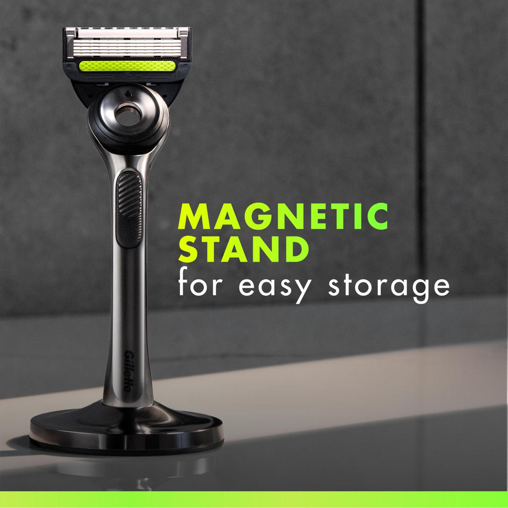 Gillette Labs Razor for Men, 1 Handle, 4 Blade Refills, Magnetic Stand