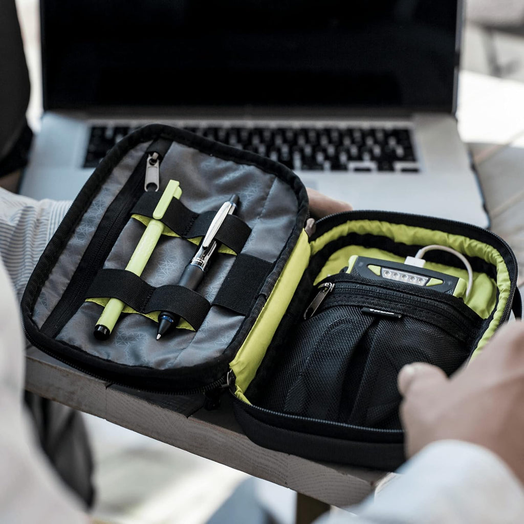 Buy now Thule Subterra PowerShuttle Electronics Carrying Case at indiglob india
