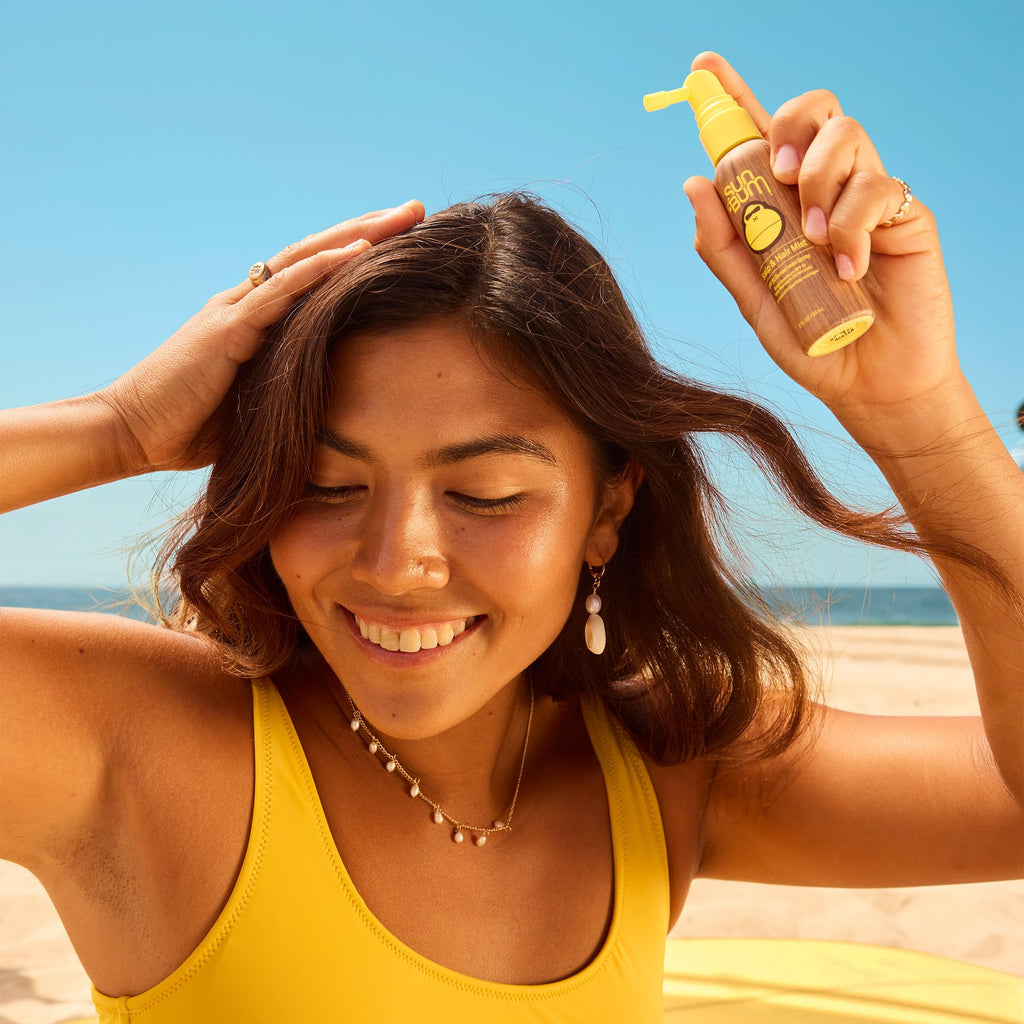 Sun Bum SPF 30 Sunscreen Scalp and Hair Mist Spray - 2 oz | Broad Spectrum with Vitamin E, Vegan, Hawaii Act 104 Compliant (Made without Octinoxate & Oxybenzone)