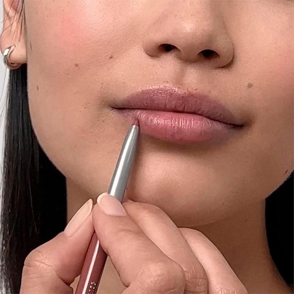 Buy now Clinique Long Lasting Quickliner Lip Liner | Non-Drying + No Sharpening | Available in 19 Shades | Now In Black Honey, Pink & Nude Honey at indiglob india