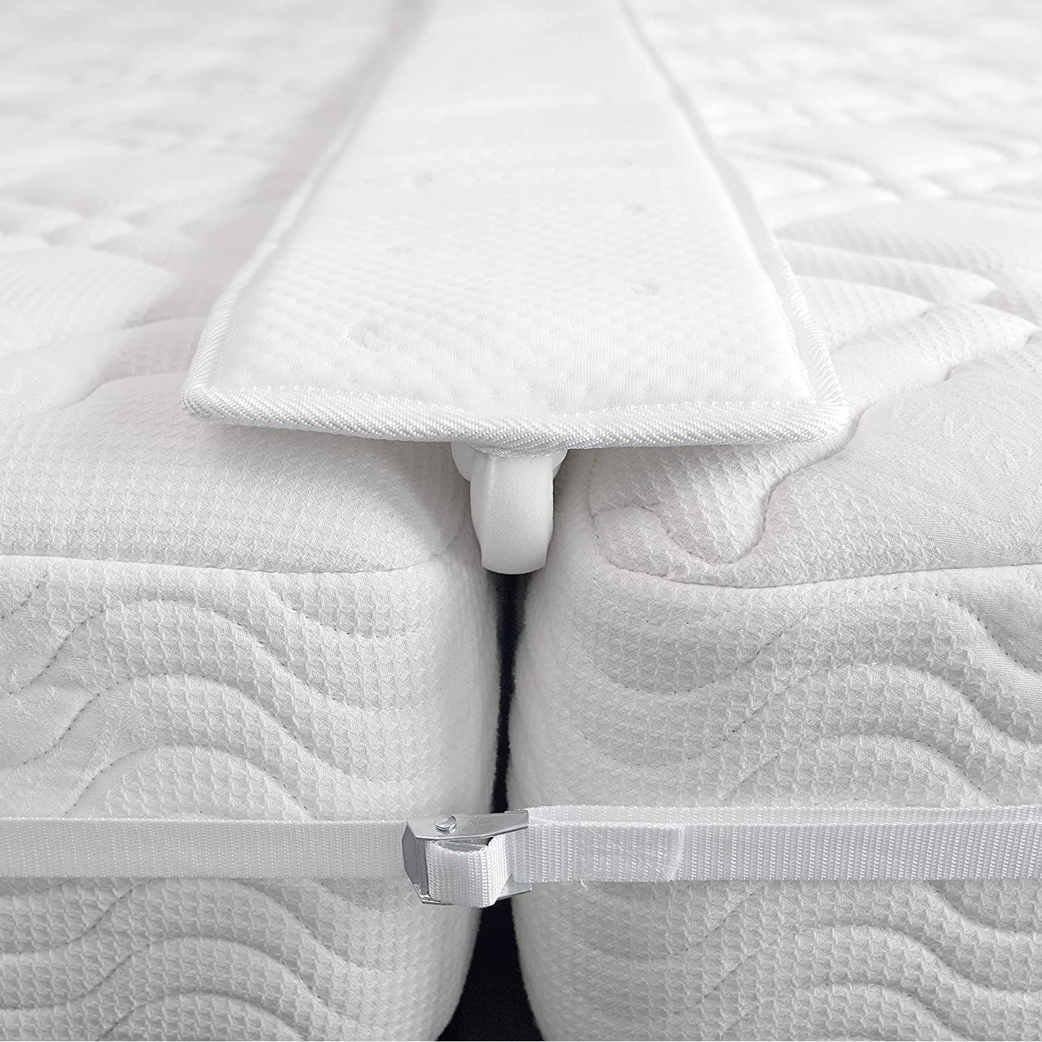 Buy now FeelAtHome Twin Bed Converter - Twin to King Mattress Joiner, 33ft Long Connecting Strap 10 Inch Bed Bridge Set (Classic) at indiglob india