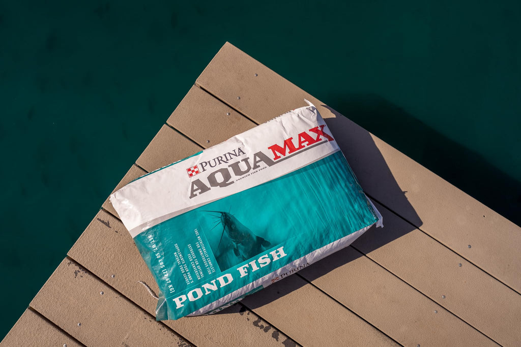 Purina AquaMax Pond Fish 2000 | Floating Pond Fish Food for Ponds and Lakes | Bluegill Fish Food, Game Fish Food, Catfish, Koi & Bass Food, 50 Pound (50 LB) Bag