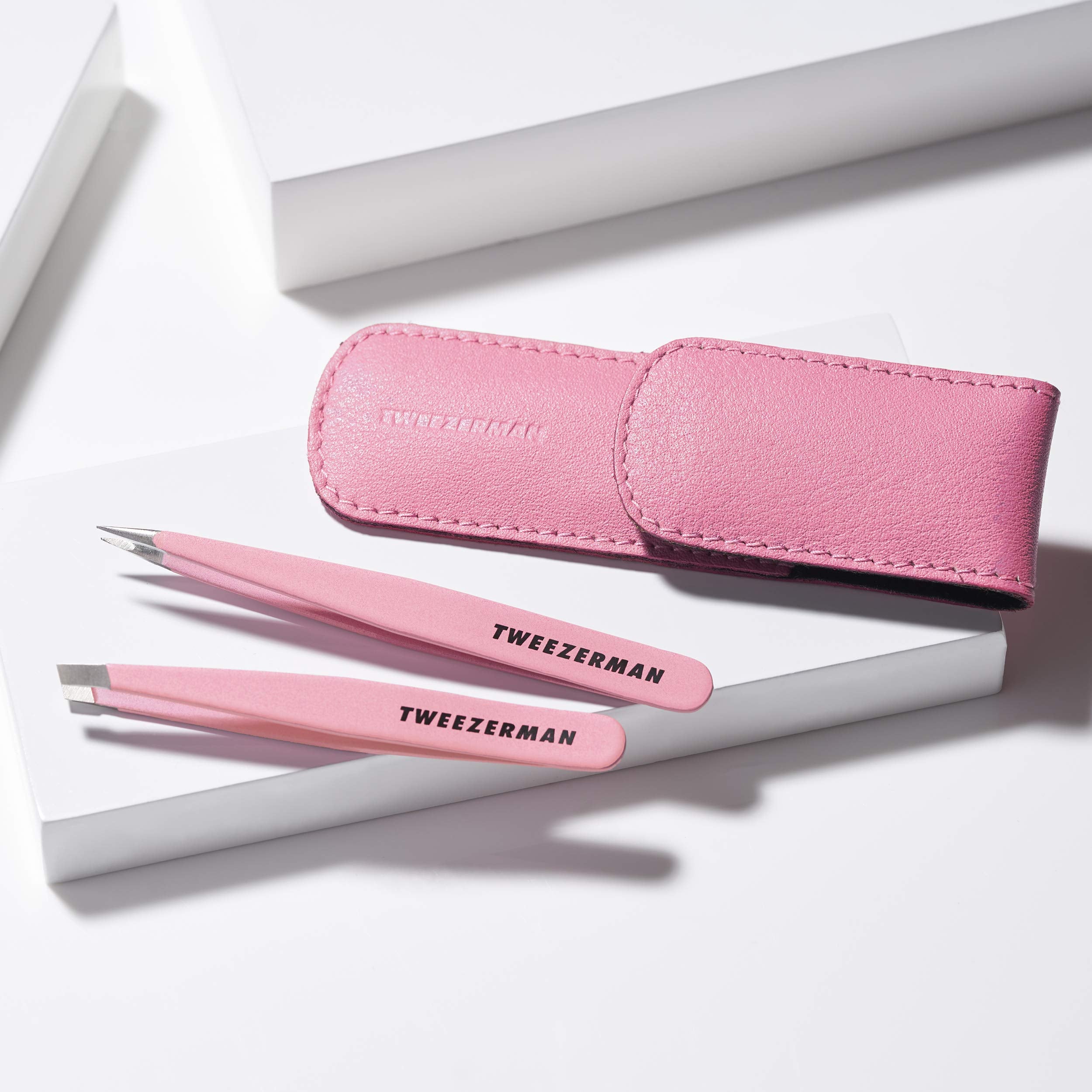 Tweezerman Exclusive Petite Tweeze Set for Eyebrows with Case Tea Rose