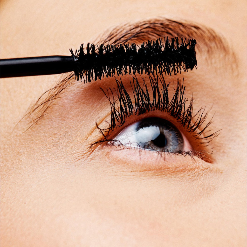 essence Lash Princess Curl & Volume Mascara, Black (Pack of 1) | Lifting, Volumizing & Lengthening Fiber Brush, Long-Lasting Lightweight Formula, Vegan, Cruelty Free, Paraben Free