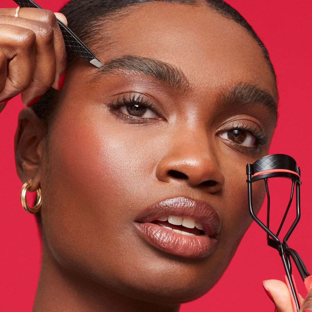 Buy now Revlon Extra Curl Lash Curler, Gives an All Day Dramatic Curl, with Finger Grips for a Non Slip Grip, Easy to Use, 1 Count at indiglob india