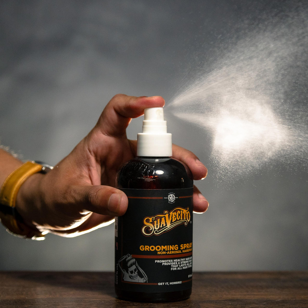 Suavecito Grooming Non-Aerosol Hairspray for Men - 8 oz - Classic Barber Scent, Medium Shine, Strong Hold Hair Spray - Works on all Hair Types & Textures