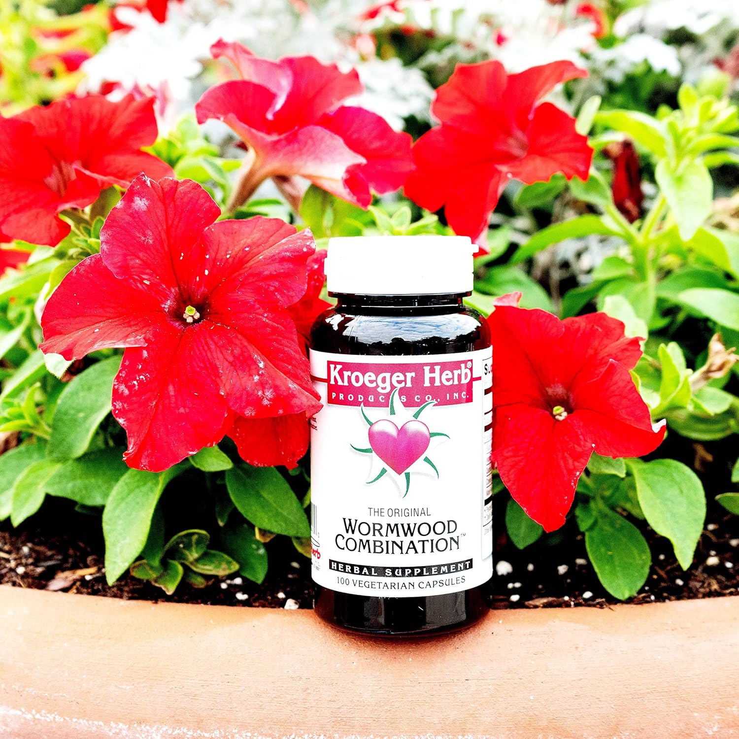 Buy now Kroeger Herb Products, Wormwood Herb, Black Walnut, Clove, Quassia, Worm Wood Detox Cleanse - Vegetarian Capsules, Non-GMO, Gluten Free, No Preservatives or Fillers - 100 Capsules, Made in USA at indiglob india