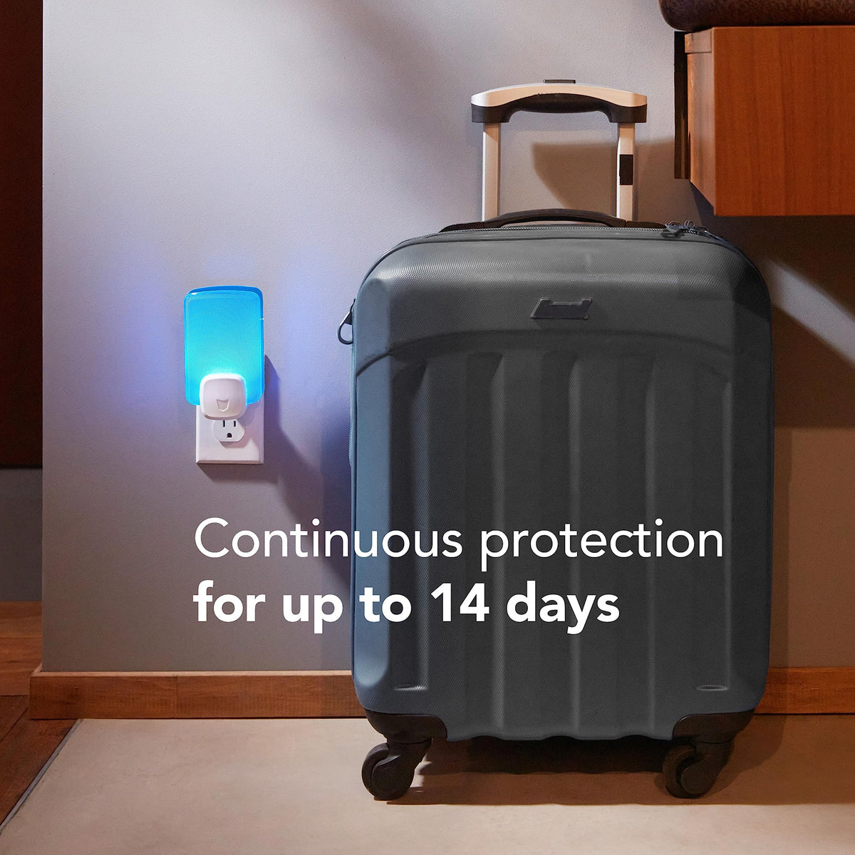 Raid Essentials Flying Insect Light Trap Refills, 2 Light Trap Refill Cartridges, Featuring Light Powered Attraction