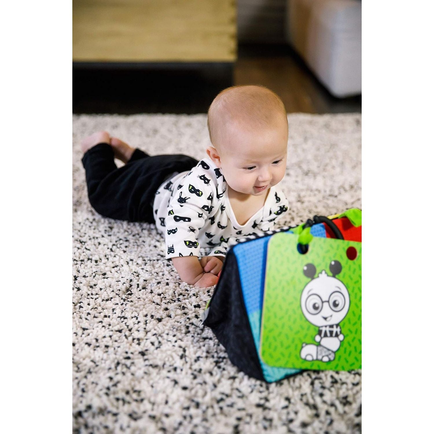 Buy now Baby Einstein Flip For Art High Contrast Floor Activity Mirror with Take Along Cards, Tummy Time Play, Newborn+ at indiglob india