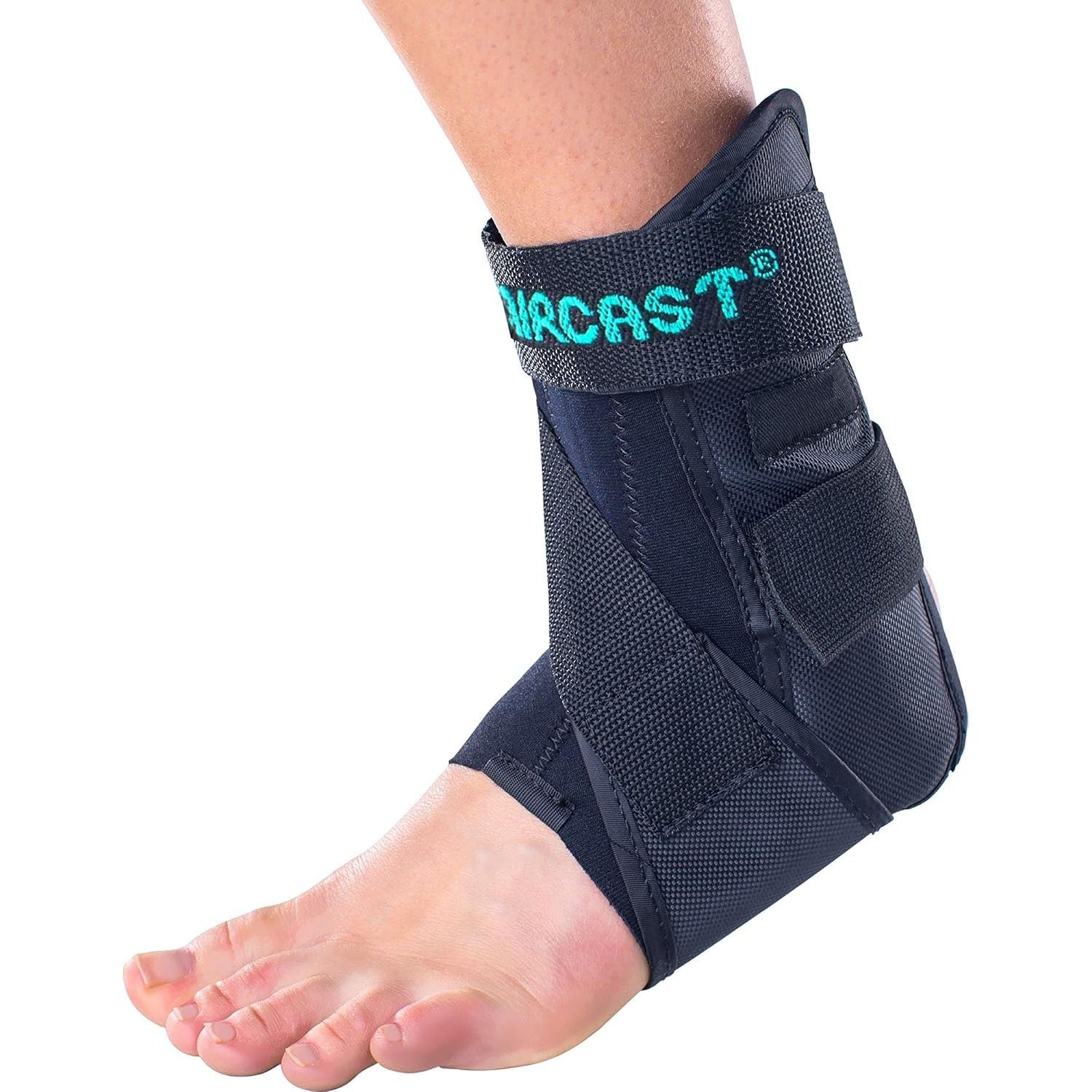 Buy now Aircast AirSport Ankle Support Brace, Right Foot, Medium Medium (Pack of 1) Left Foot at indiglob india