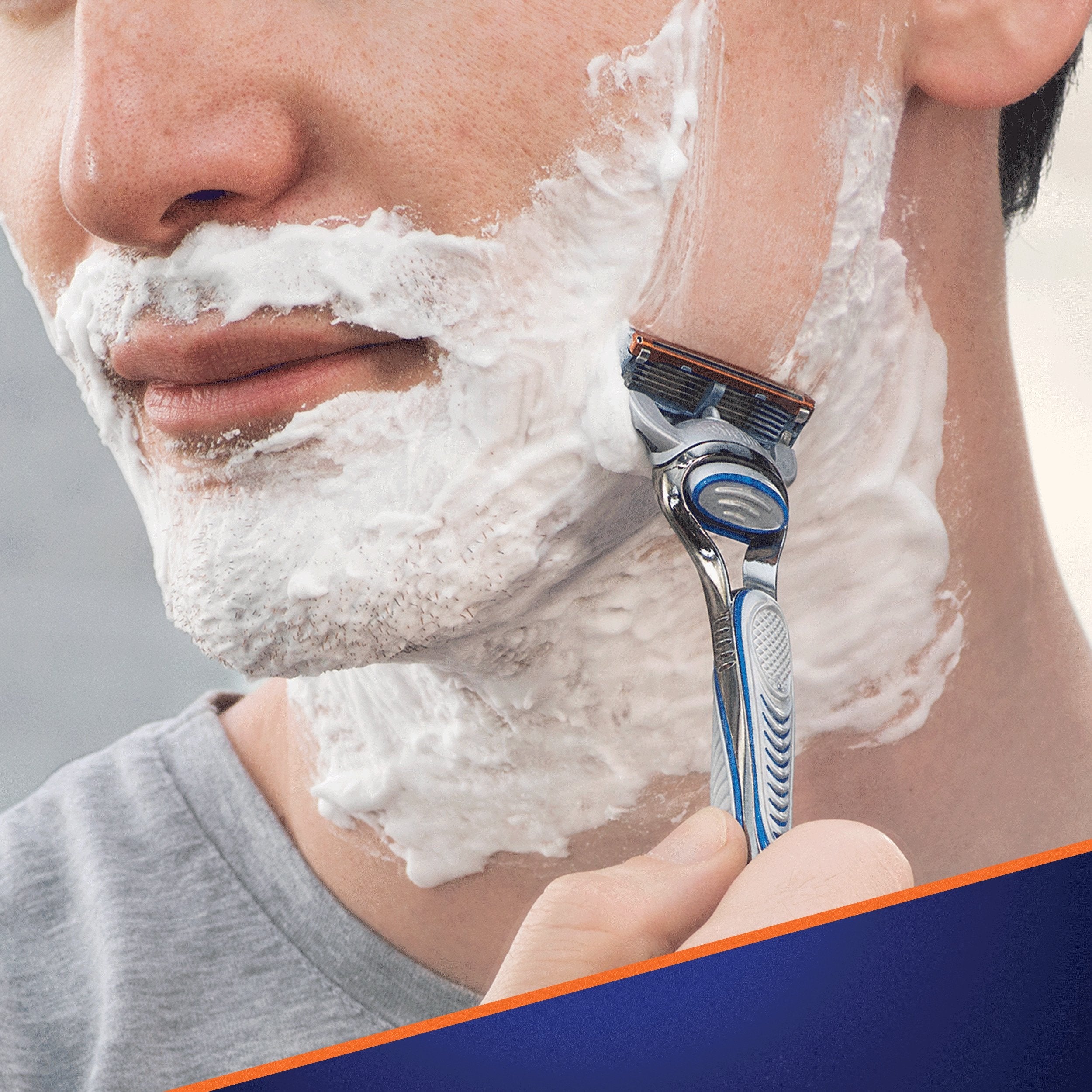 Buy now Gillette Fusion5 Men's Razor Blades, 12 Blade Refills at indiglob india