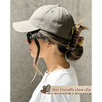 Discover our Hat-Friendly Claw Clips for baseball caps. Available online, perfect for stylish, comfortable wear.