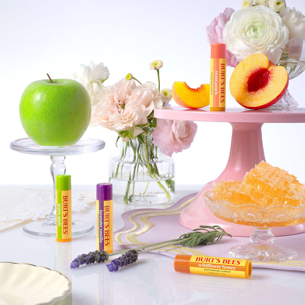 Discover Burt's Bees Garden Party Gift Set featuring lip balms and natural skincare, perfect for gifting. Premium U.S. made.