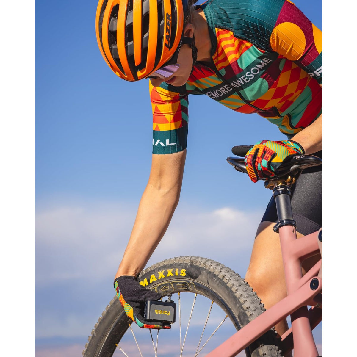 Experience the Fanttik X10 Ace Mini Bike Pump, specially curated by Curat Cart for premium cycling enthusiasts in India.