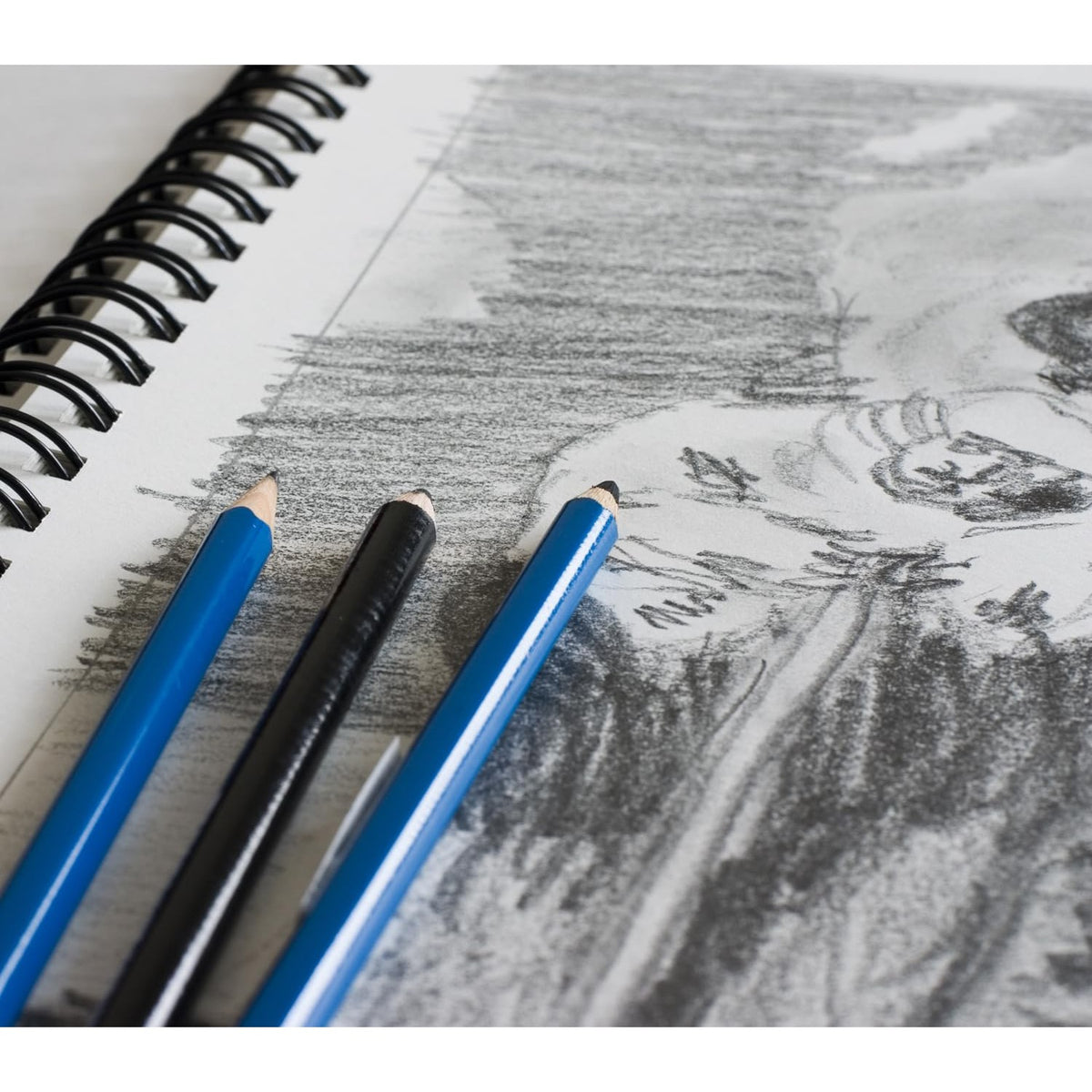 High-quality Giftexpress Sketch Book Set with premium pencils, perfect for artists. Available at Curat Cart.