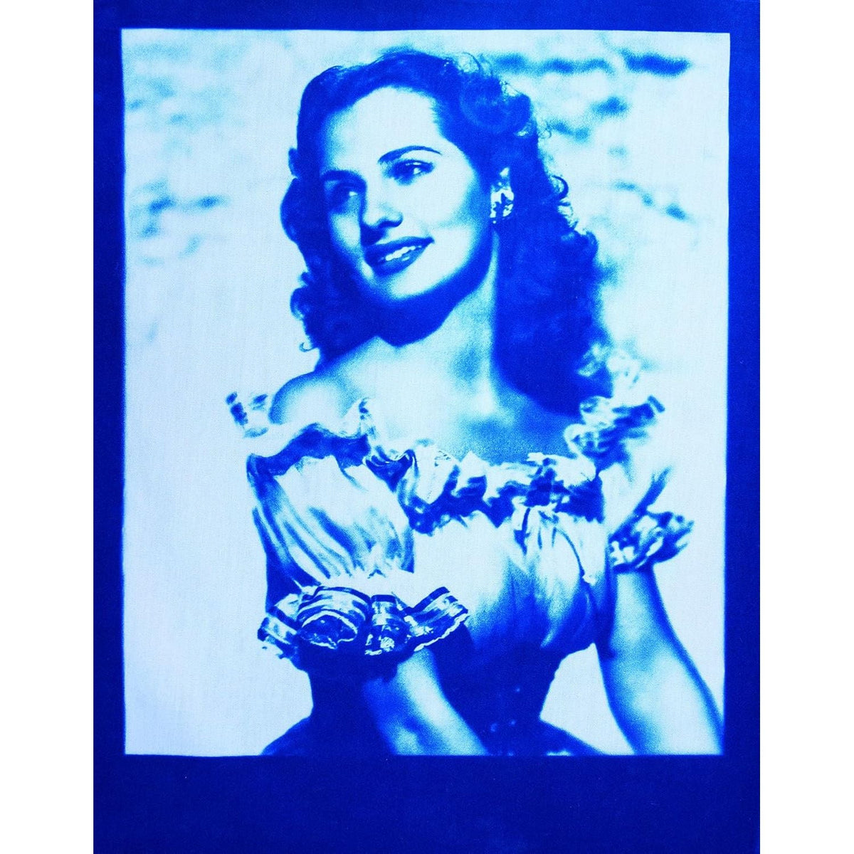 Stunning blue-toned portrait available in India. Order the Jacquard Cyanotype Sensitizer Set online today.