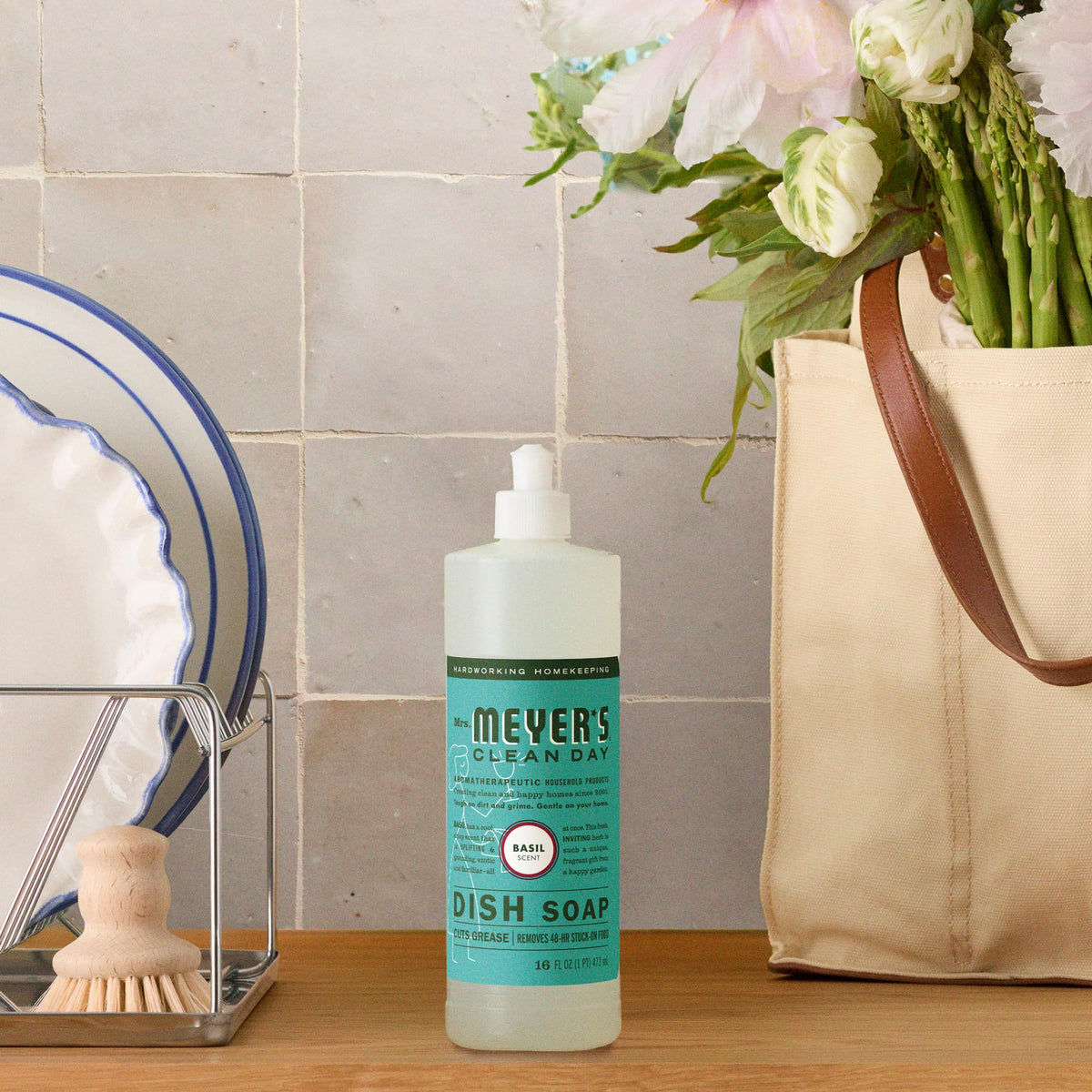 Discover Mrs. Meyer's Clean Day Dish Soap in Basil, perfect for daily use. Shop now at Curat Cart for a cleaner kitchen.
